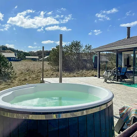 Summer With Wilderness Bath Near